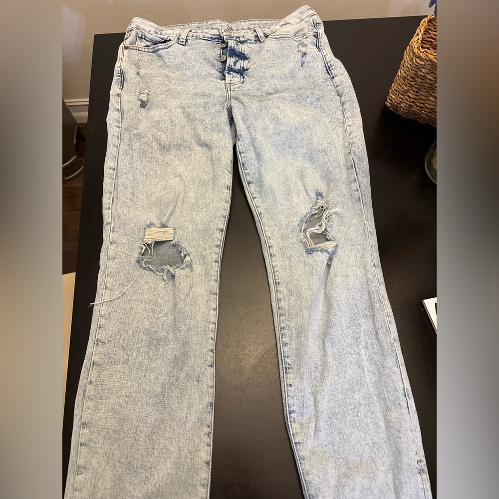 Old Navy Distressed Acid Wash Jeans Size 14